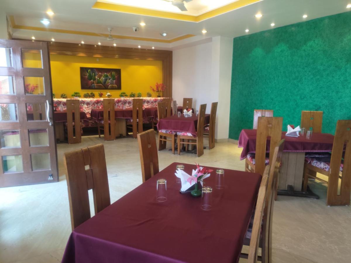 Hotel Fort View Tikamgarh Exterior photo